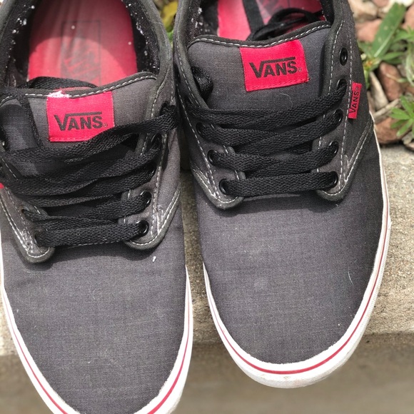 Old vans - Picture 1 of 4